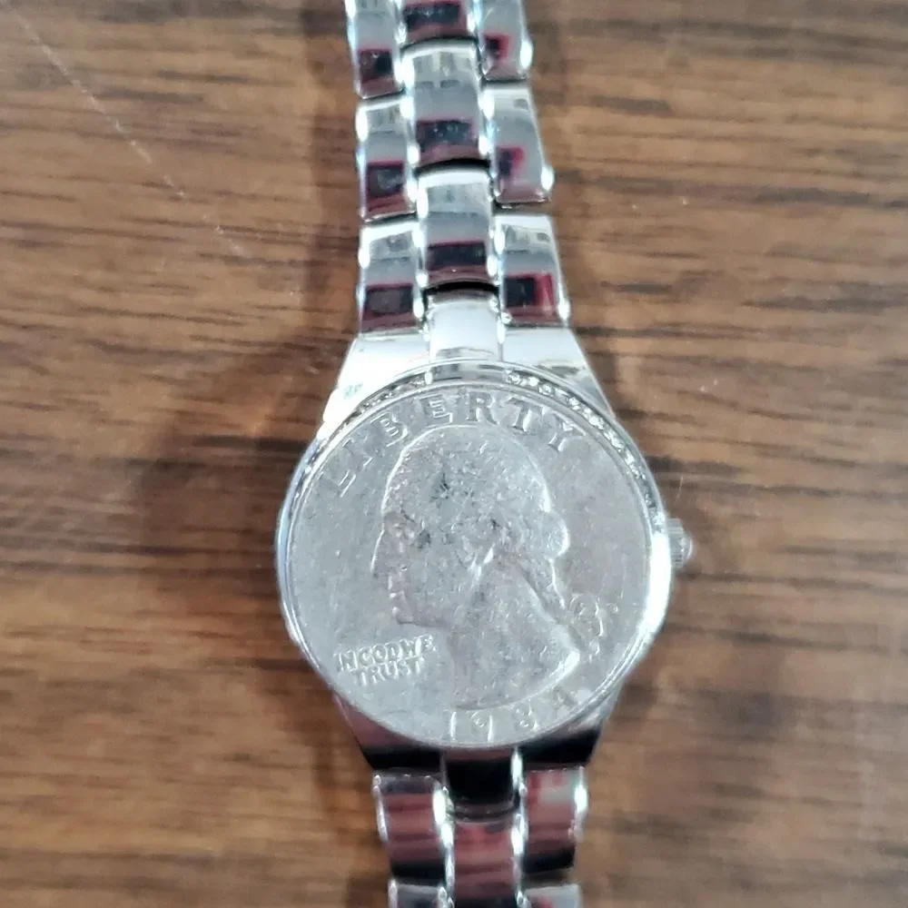 XOXO Women's Silver Watch‎ Crystals Around Watch Face Metal Band
